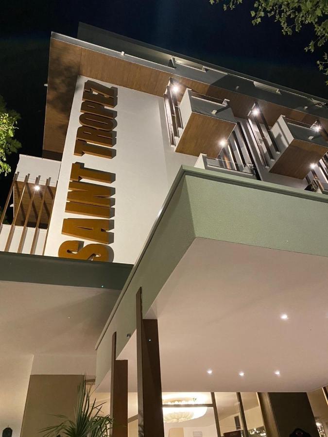 Hotel Saint Tropez Riccione Eksteriør bilde
