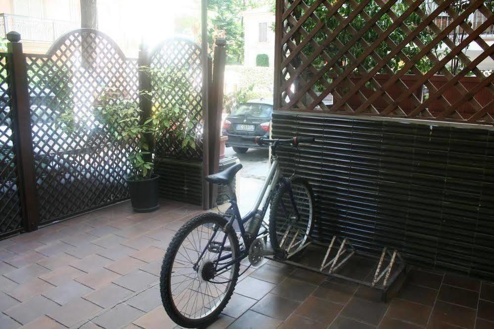Hotel Saint Tropez Riccione Eksteriør bilde